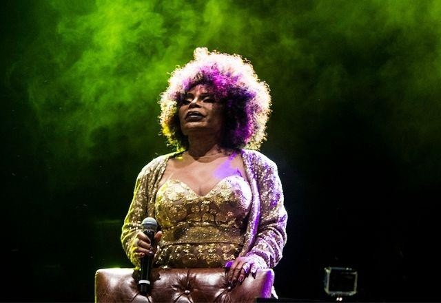 Imagem da noticia Corpo de Elza Soares é velado no Theatro Municipal do RJ nesta 6ª