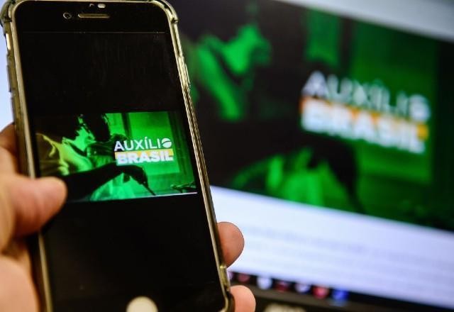 Imagem da noticia Auxílio Brasil começa a ser pago em setembro a partir do dia 19