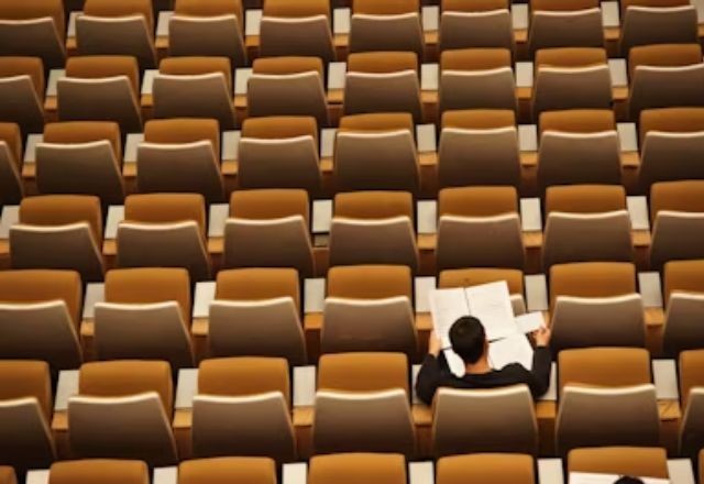 Imagem da noticia Lifelong Learning e a importância do conhecimento