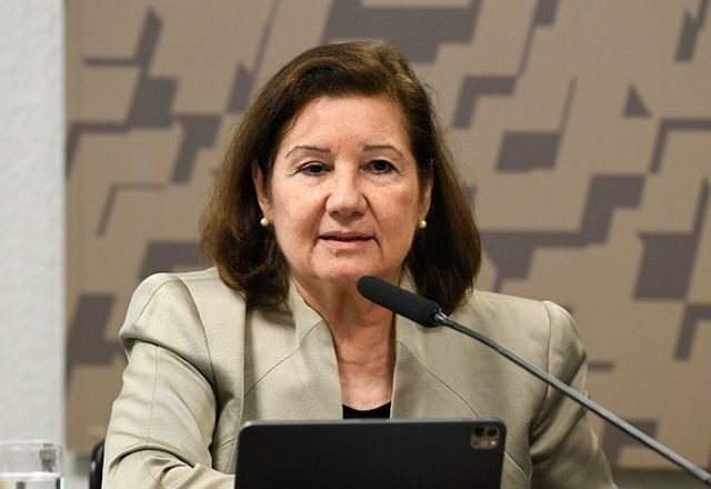 Imagem da noticia Brasil avalia chamar embaixadora em Washington para consultas após taxas de 50% de Trump
