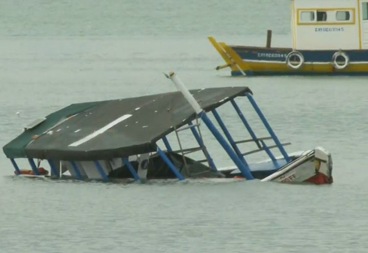Imagem da noticia Sobe para oito o número de mortos em naufrágio na Bahia