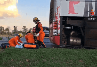 Homem morre em Brasília durante manutenção de ônibus da cantora Allana Macedo Homem morre em Brasília durante manutenção de ônibus da cantora Allana Macedo