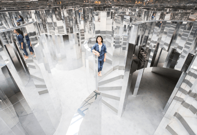 Imagem da noticia Exposição de Es Devlin em São Paulo reflete sobre identidade e coletividade