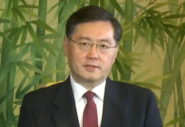 Imagem da noticia China nega venda de armas à Rússia e garante empenho para paz na Ucrânia