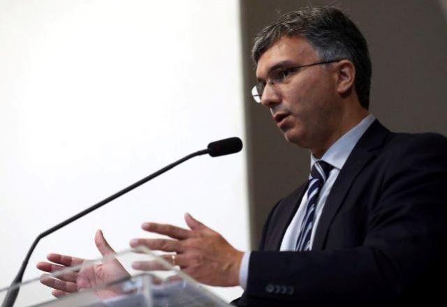 Imagem da noticia PEC dos Precatórios é única opção para pagar auxílio de R$ 400