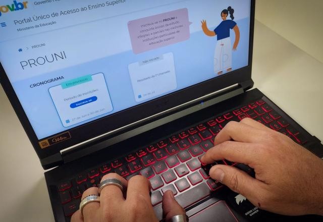 Imagem da noticia Prouni: prazo para inscrição termina na 6ª