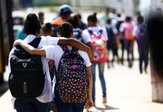 Imagem da noticia Estudo mostra que 36 pessoas morreram em ataques violentos a escolas desde 2002