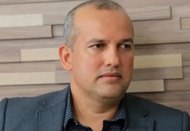 Imagem da noticia Após constar na lista vermelha da Interpol, presidente do Solidariedade se entrega à PF