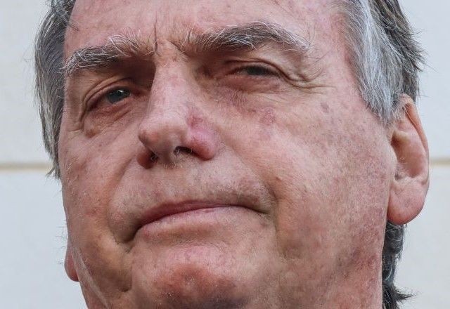 Imagem da noticia Moraes nega pedido de prisão de Bolsonaro após manifestação da PGR