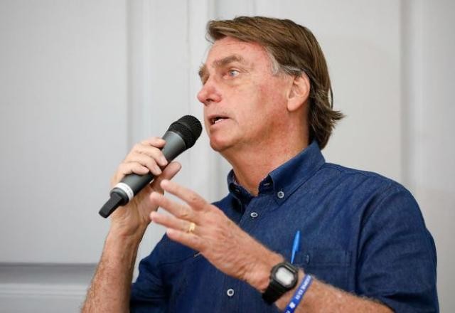 Imagem da noticia No Sul, Bolsonaro diz que perda de direitos políticos é uma "afronta"