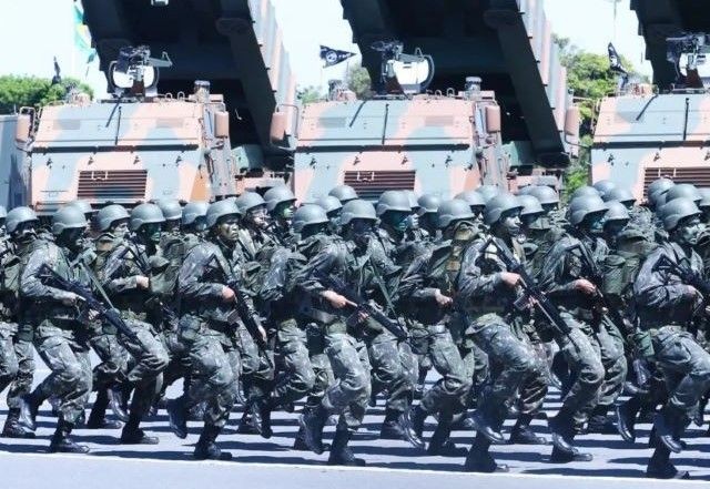 Imagem da noticia Exército cria regras para apagar comentários com discursos de ódio e ofensas nas redes sociais; entenda