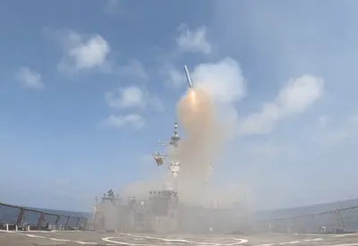 VÍDEO: Forças Armadas dos EUA divulgam imagens que seriam de ataques ao Irã: “Golpe esmagador” VÍDEO: Forças Armadas dos EUA divulgam imagens que seriam de ataques ao Irã: “Golpe esmagador”