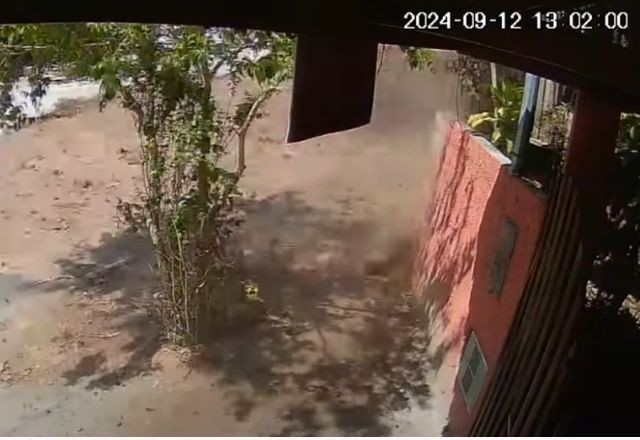 Imagem da noticia Explosão em rede da Sabesp causa prejuízos e preocupa moradores em Santana de Parnaíba