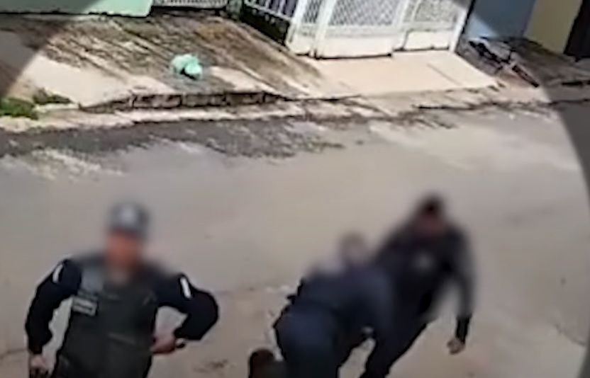 Imagem da noticia Mulher é agredida com chute por PM no DF