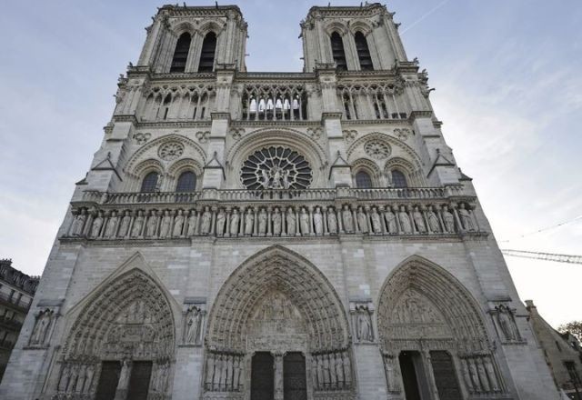 Imagem da noticia Catedral de Notre-Dame revela novo interior dias antes de reabertura na França; veja