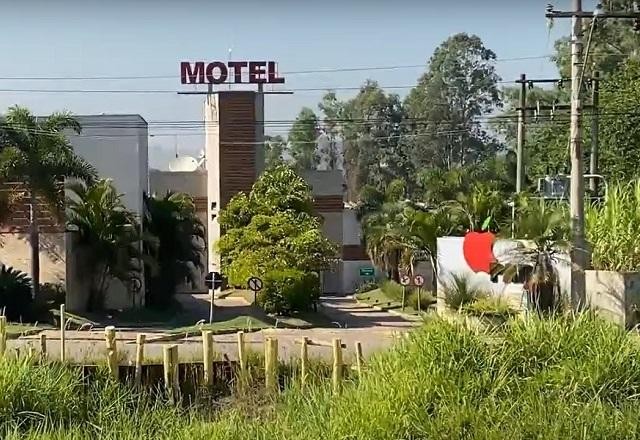 Imagem da noticia Casal é encontrado morto dentro de quarto de motel