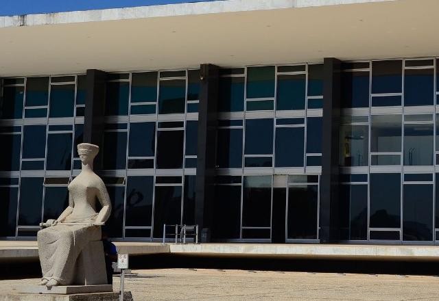 Imagem da noticia STF decidirá se pais solteiros têm direito a licença-maternidade