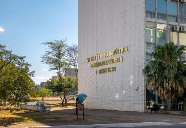 Imagem da noticia Transição do governo Lula quer recriar Ministério da Indústria e Comércio