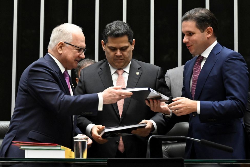 Imagem da noticia Motta e Alcolumbre fazem reunião com PGR e presidente do STF, em meio à pressão de caso Master