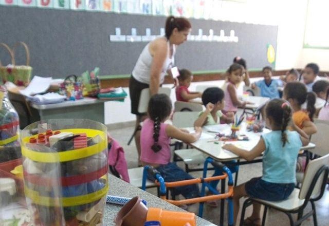 Imagem da noticia Levantamento mostra que 1 em cada 10 crianças não voltará às aulas
