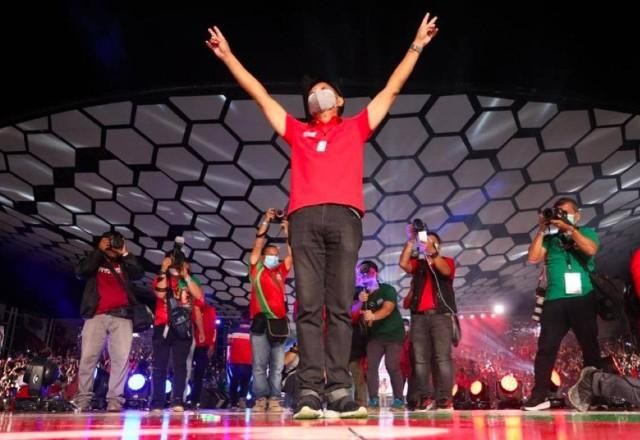 Imagem da noticia Filho do ditador Ferdinand Marcos vence eleições presidenciais nas Filipinas