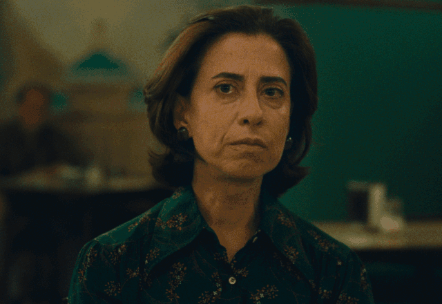 Imagem da noticia Fernanda Torres ganha prêmio do Critics Choice Awards por "Ainda Estou Aqui"