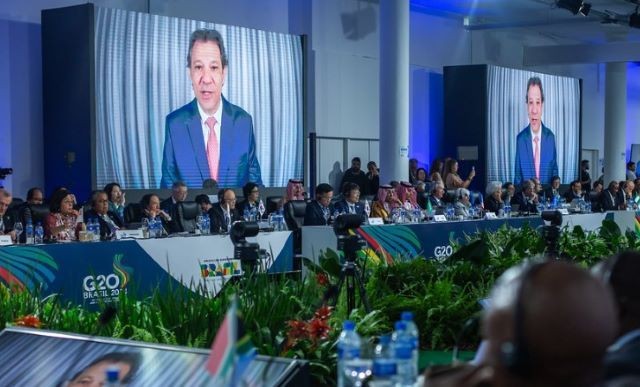 Imagem da noticia No G20, Haddad defende taxação de bilionários e diz que pobreza deve ser combatida como problema global