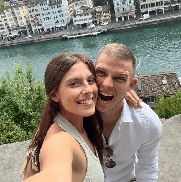 Imagem da noticia Noivo de médica brasileira que morreu em incêndio na Tailândia recebe alta hospitalar