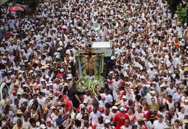 Imagem da noticia Tradicional lavagem do Bonfim reúne multidão em Salvador