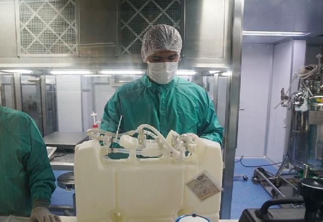 Imagem da noticia Fiocruz deve receber ainda neste sábado novo carregamento de IFA