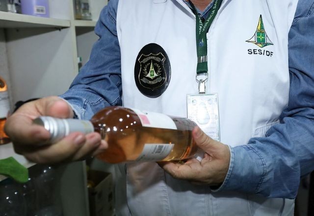 Imagem da noticia Mais de 3 mil litros de bebidas irregulares são apreendidos no DF em apenas cinco dias