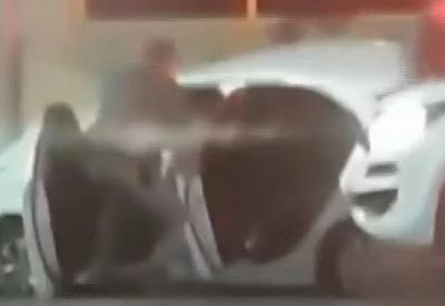 Justiça solta PM envolvido em morte de suspeitos baleados 50 vezes Justiça solta PM envolvido em morte de suspeitos baleados 50 vezes