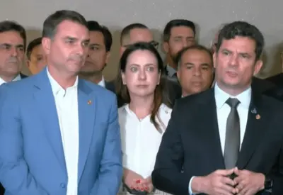 Moro se filia ao PL e dará palanque a Flávio Bolsonaro no Paraná Moro se filia ao PL e dará palanque a Flávio Bolsonaro no Paraná