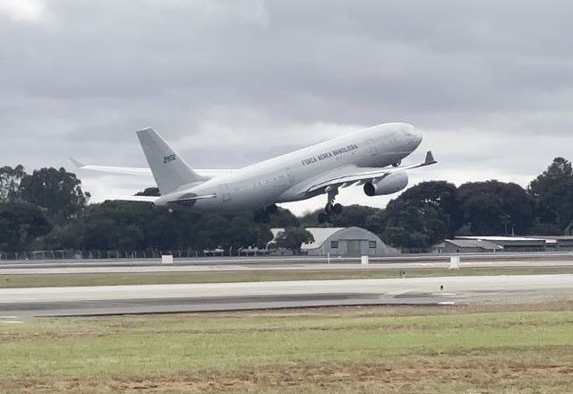 Imagem da noticia FAB realiza o primeiro voo humanitário com donativos para Canoas (RS)