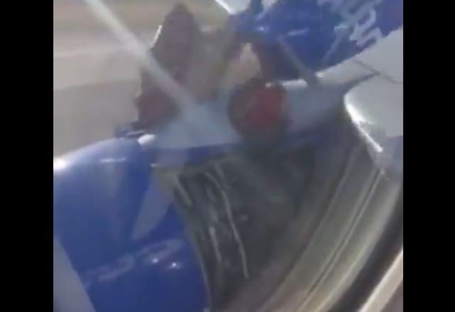 Imagem da noticia Avião perde parte da cobertura de motor após decolagem nos EUA