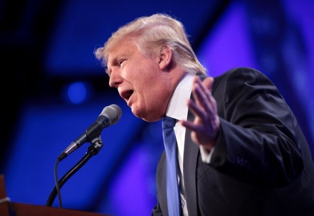 Imagem da noticia Trump promete "maior operação de deportação da história dos EUA" se eleito