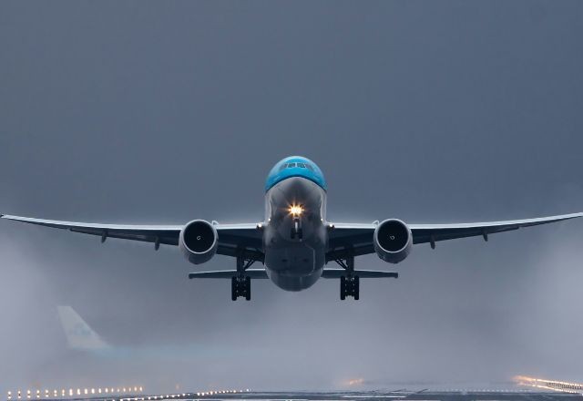 Imagem da noticia Apagão cibernético afeta companhias aéreas, bancos e emissoras ao redor do mundo
