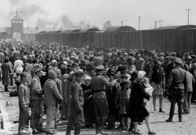 Imagem da noticia Lula aprova lei que institui o Dia Nacional da Lembrança do Holocausto