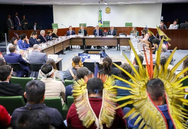 Imagem da noticia Reunião sobre marco temporal chega a impasse e organização indígena ameaça abandonar STF
