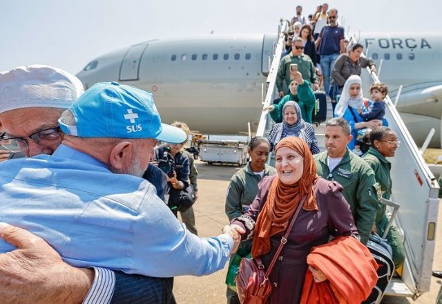 Imagem da noticia Governo de SP anuncia medidas de apoio para acolhimento de repatriados vindos do Líbano