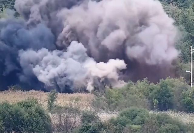 Imagem da noticia Coreia do Norte destrói estradas que ligam país à Coreia do Sul