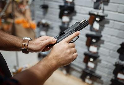 Comissão da Câmara aprova projeto que concede porte de armas a agentes de trânsito Comissão da Câmara aprova projeto que concede porte de armas a agentes de trânsito