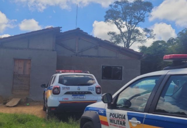 Imagem da noticia MG: Homem é levado à polícia por irmãos após matar filha e companheira