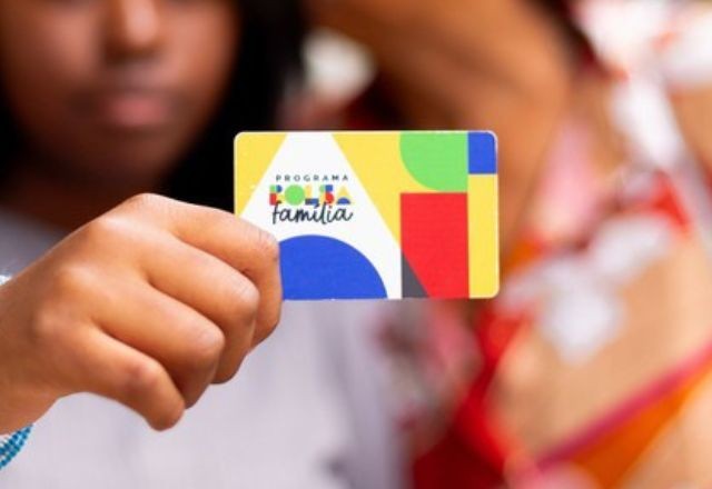 Imagem da noticia Caixa libera Bolsa Família de novembro para beneficiários com NIS final 4