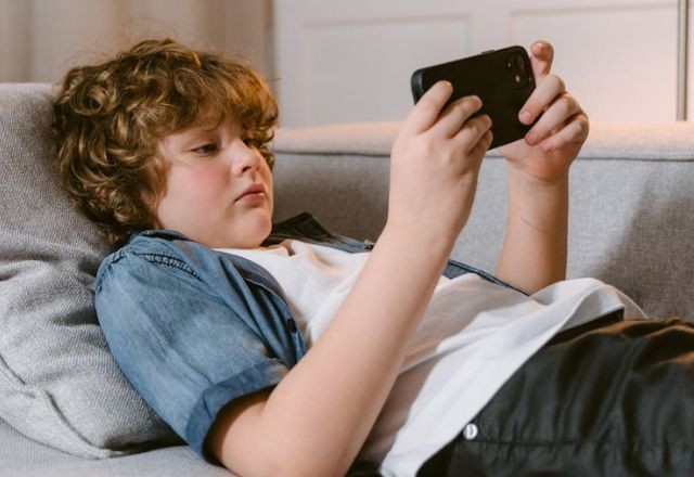 Imagem da noticia Projeto que proíbe redes sociais para menores de 16 anos chega ao Parlamento da Austrália