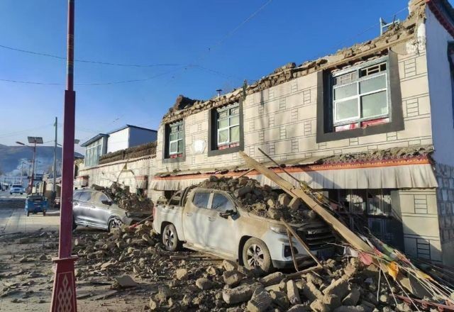Imagem da noticia Forte terremoto deixa mais de 90 mortos e 100 feridos no Tibete