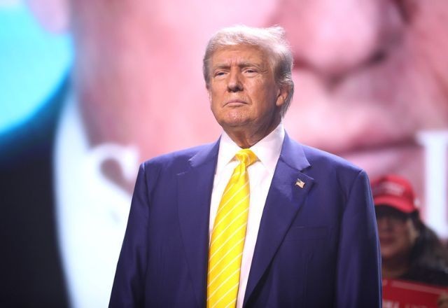 Imagem da noticia Trump publica mapa dos Estados Unidos com Canadá anexado