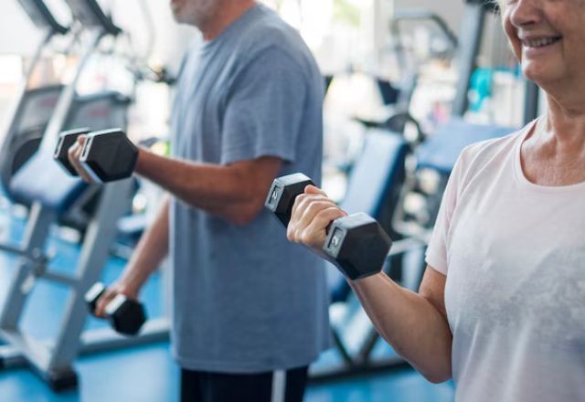 Imagem da noticia Musculação pode ser aliada na prevenção da demência em idosos, diz estudo