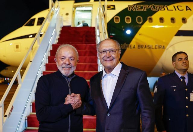 Imagem da noticia Lula embarca para Rússia com ministros e representantes do Congresso