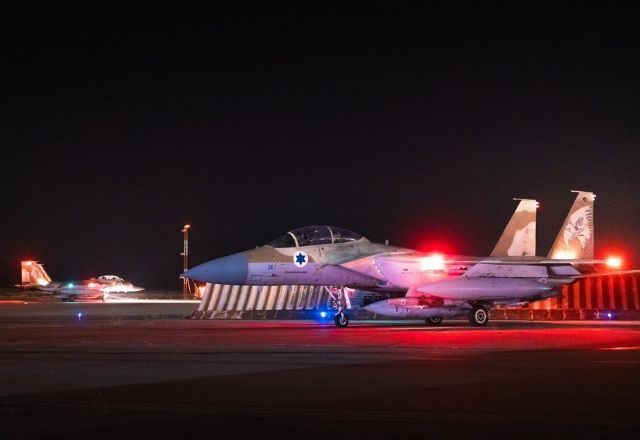 Imagem da noticia Israel lança novo ataque e atinge centrífugas de enriquecimento de urânio do Irã